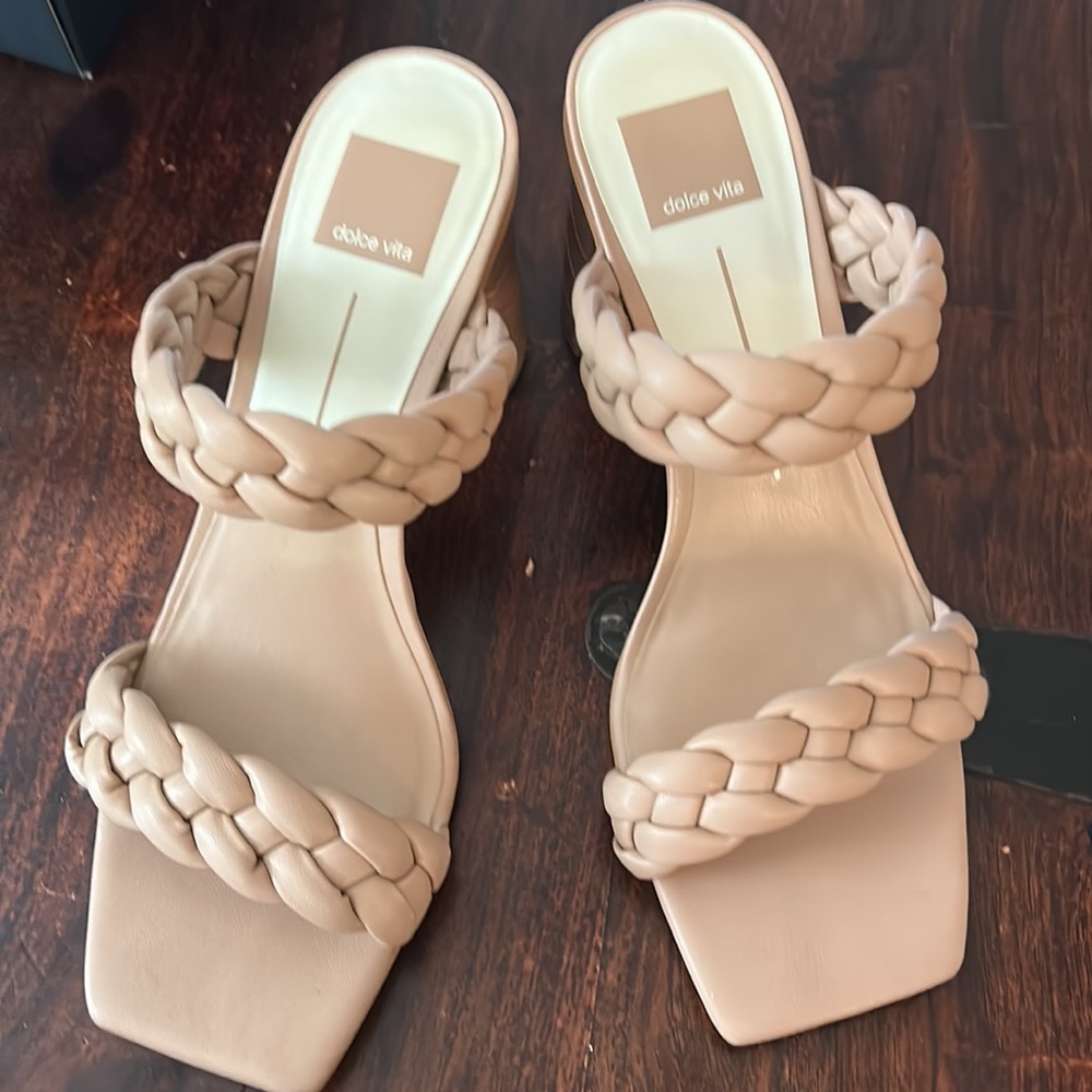 Dolce Vita Paily Tan Cafe Stella Heel Slip On Sandals 9.5